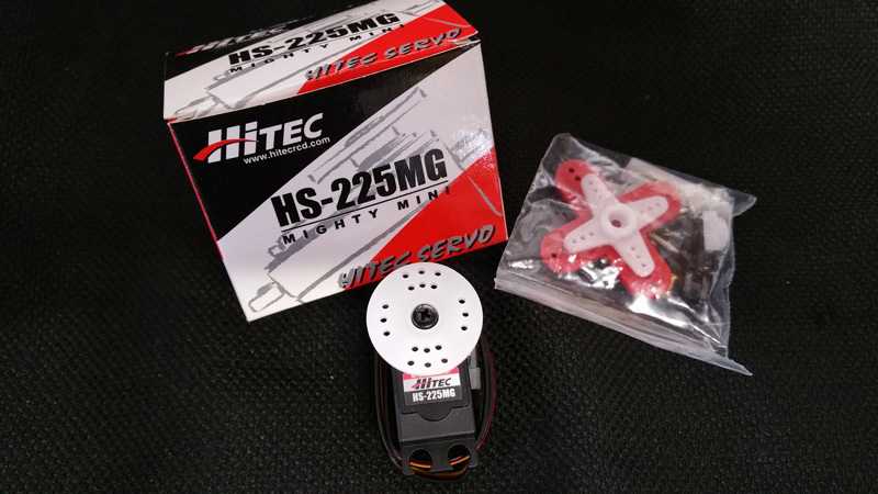 HiTec HS-225MG Servo